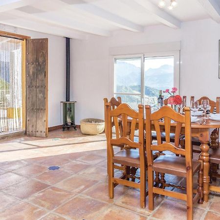 Awesome Home In Cadiz With Swimming Pool Эль-Гастор Экстерьер фото
