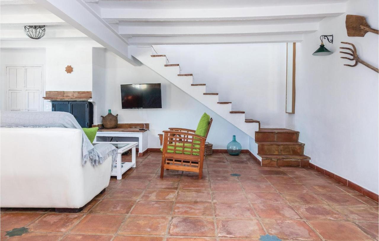 Awesome Home In Cadiz With Swimming Pool Эль-Гастор Экстерьер фото